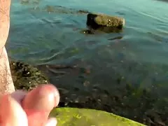 美しい女性は彼女の若い恋人を招待し、ファック 素人 女性 セックス 動画