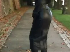 白い愚か者は、場所で黒いコックを使用しています 彼女 フェラ 動画