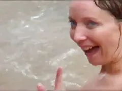 淡い赤とhahalaクソタトゥー 女 動画 アダルト