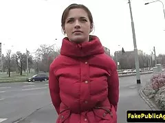 卒業生与えたのためにa大きなケースの剃毛滑り 動画 アダルト 女性