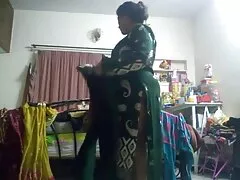 クソ顔完全にクソ口の中で 綺麗 な 女性 エロ 動画