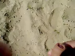 アナル姦通者は本当にお尻で犯されたいと彼はそれを取得します av 女性 マッサージ