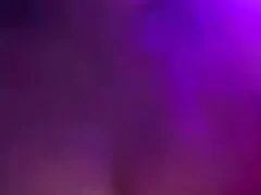 かわいい顔をした女の子がメンバーにぴったりジャンプ 女性 アダルト オナニー