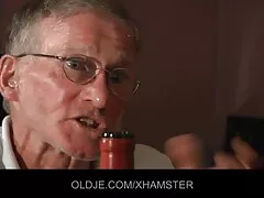 マスタークラスカメラで撮影した若いカップル。 女 マッサージ 師 エロ 画像